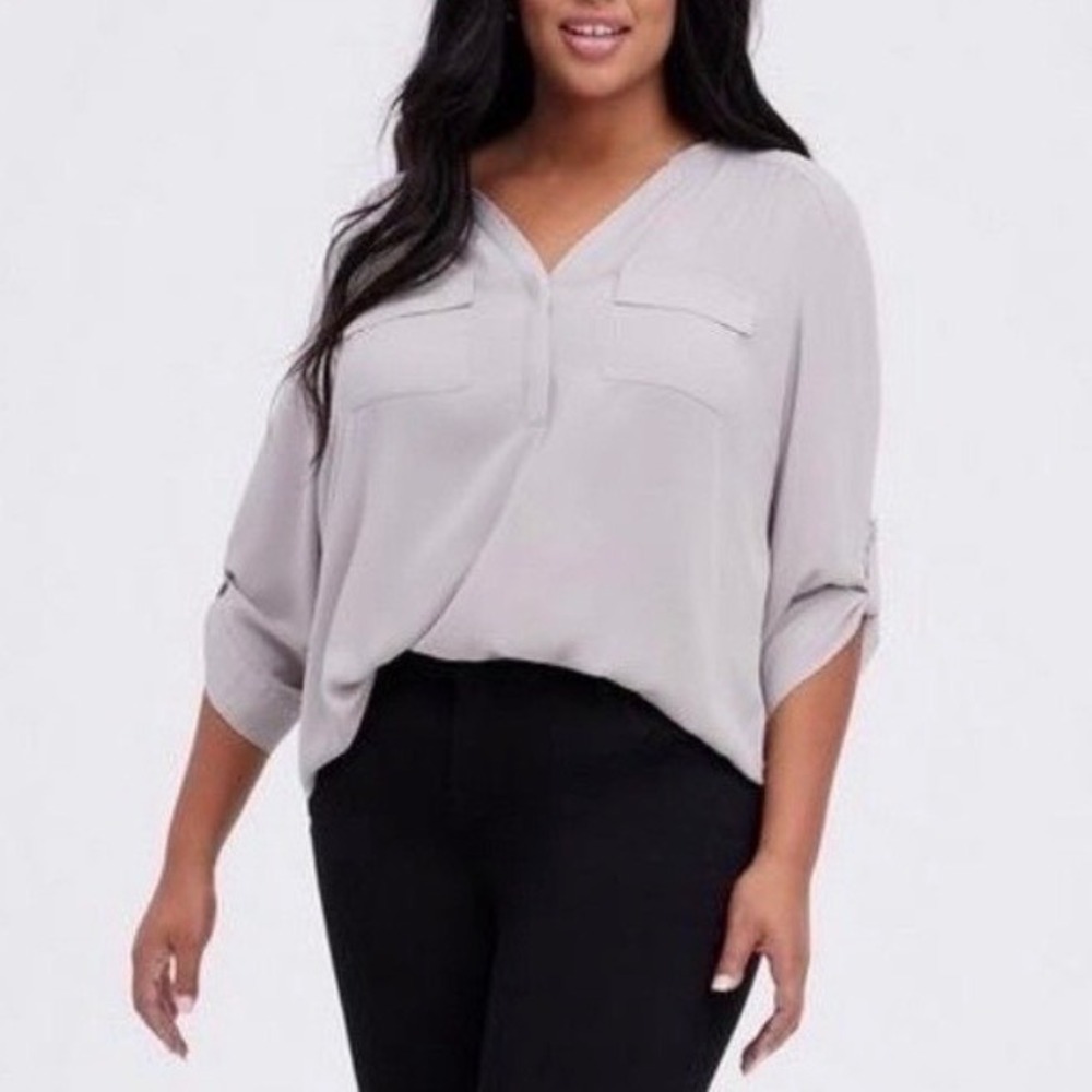 Torrid Gray Harper Georgette Pullover 3/4 Sleeve Blouse